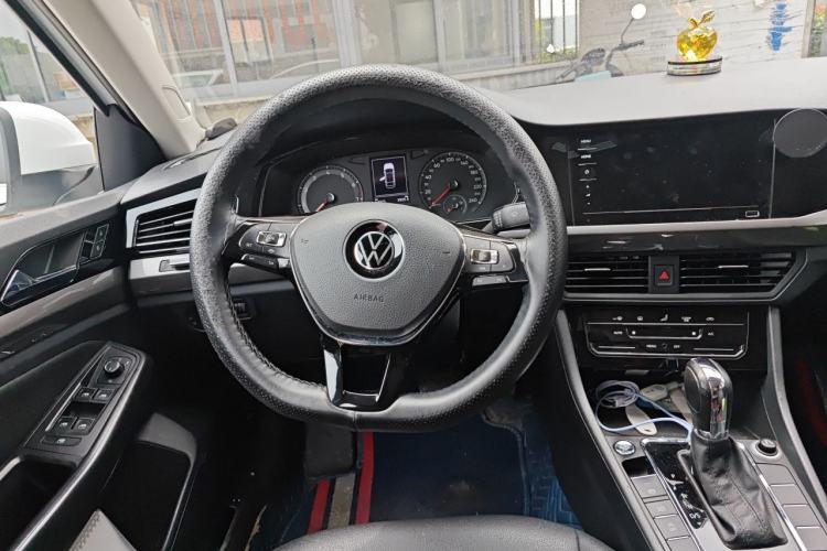 Used Volkswagen Bora 2021 1.5L Automatic Elite Smart Connect Edition Steering Wheel