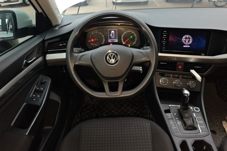 Used Volkswagen Bora 2021 1.5L Automatic Fashionable Smart Connectivity Version Steering Wheel