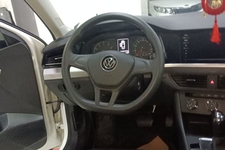 Used Volkswagen Bora 2021 1.5L Automatic Fashionable Smart Connectivity Version Steering Wheel