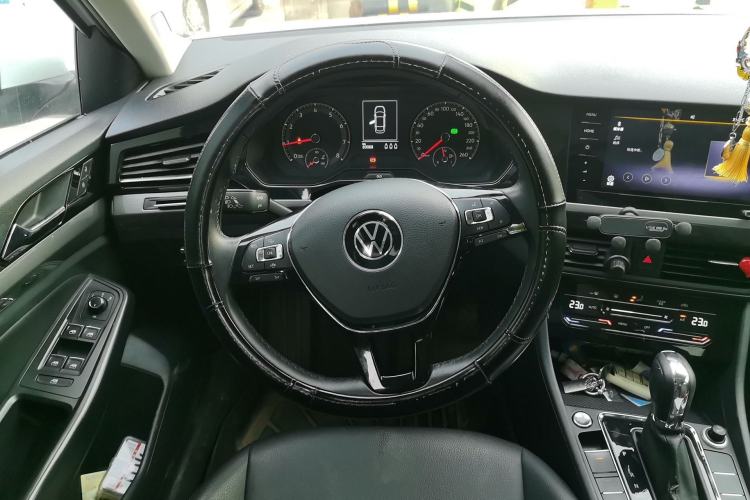 Used Volkswagen Bora 2021 1.5L Automatic Elite Smart Connect Edition Steering Wheel