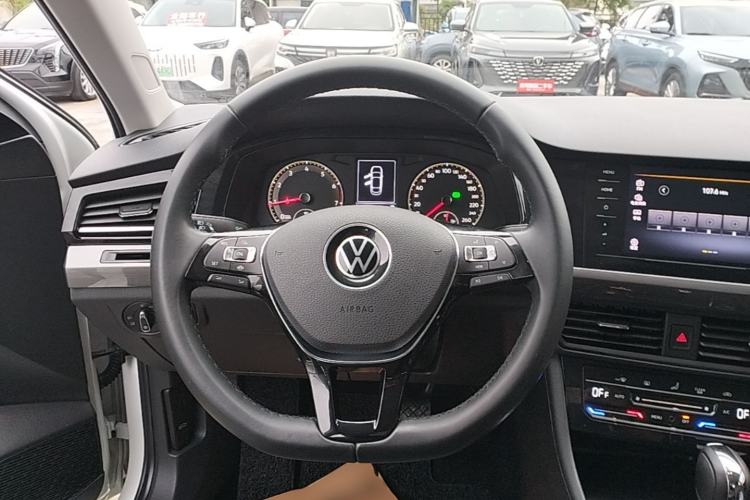 Used Volkswagen Bora 2021 1.5L Automatic Elite Smart Connect Edition Steering Wheel