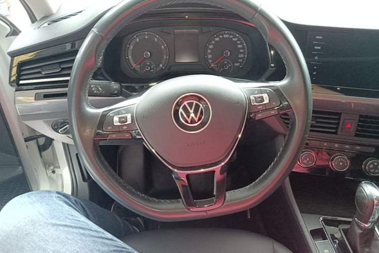 Used Volkswagen Bora 2021 1.5L Automatic Comfort Smart Connect Edition Steering Wheel