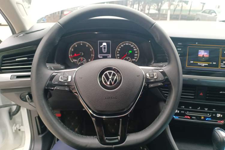 Used Volkswagen Bora 2021 1.5L Automatic Elite Smart Connect Edition Steering Wheel