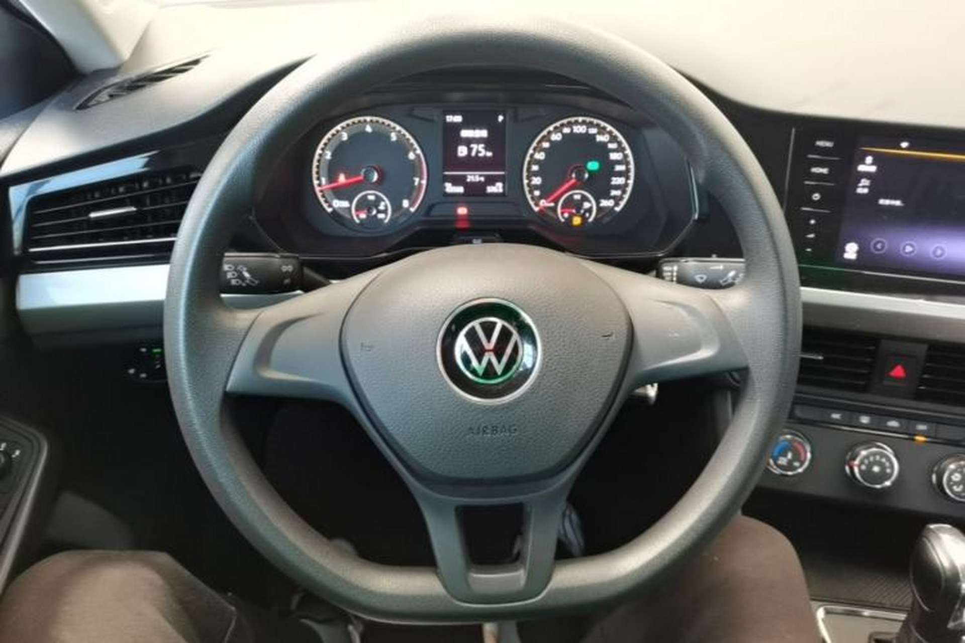 Used Volkswagen Bora 2021 1.5L Automatic Fashionable Smart Connectivity Version Steering Wheel