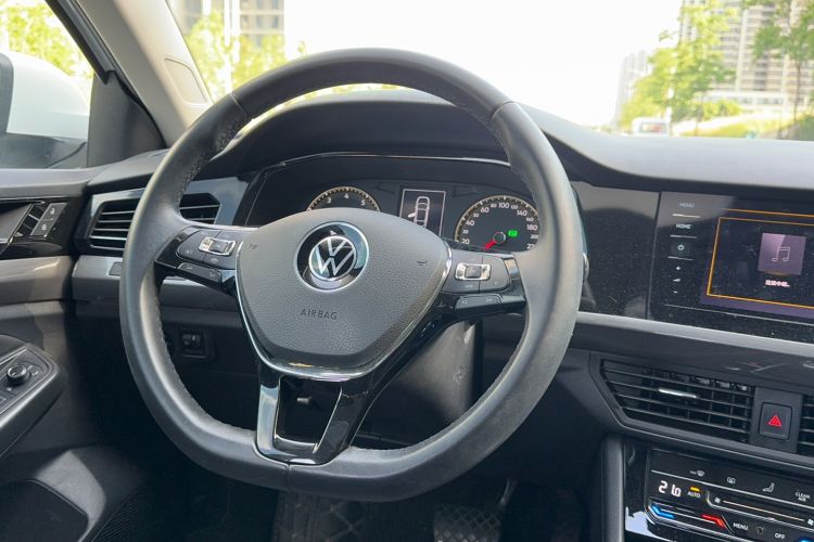 Used Volkswagen Bora 2021 280TSI DSG Elite Smart Connectivity Version Steering Wheel