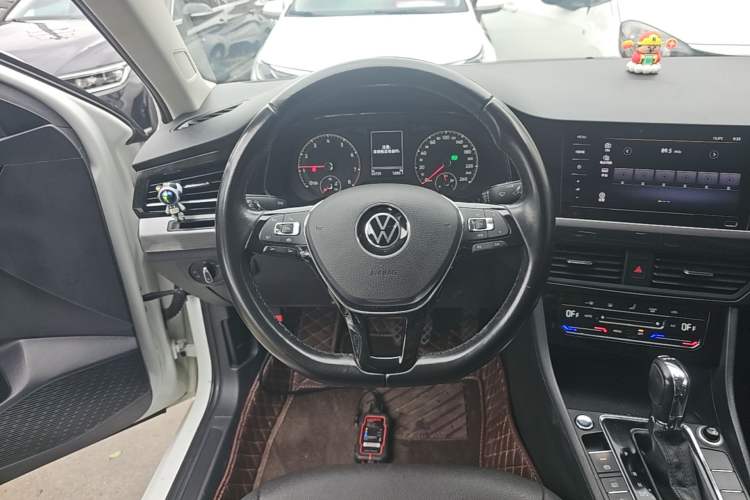 Used Volkswagen Bora 2021 280TSI DSG Elite Smart Connectivity Version Steering Wheel