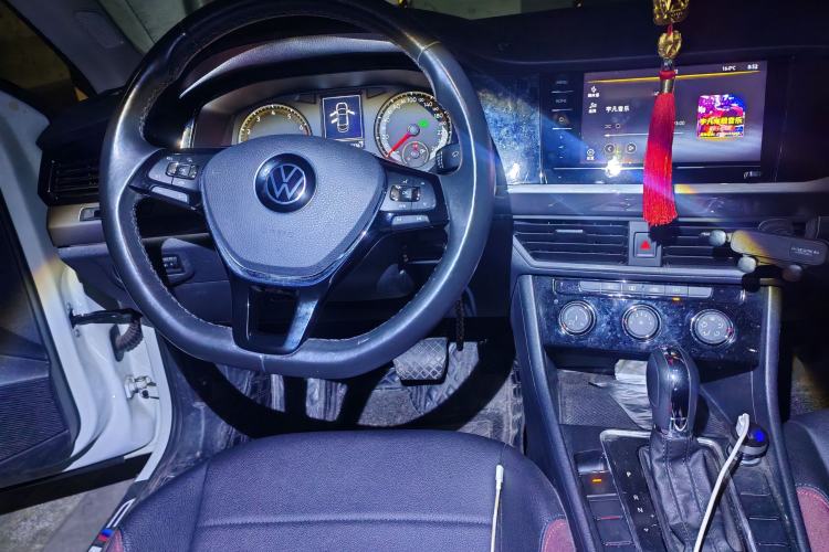 Used Volkswagen Bora 2021 1.5L Automatic Comfort Smart Connect Edition Steering Wheel