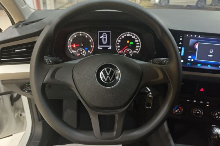 Used Volkswagen Bora 2021 1.5L Automatic Fashionable Smart Connectivity Version Steering Wheel