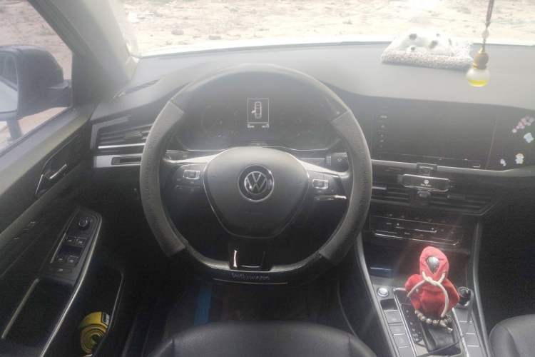 Used Volkswagen Bora 2021 1.5L Automatic Elite Smart Connect Edition Steering Wheel