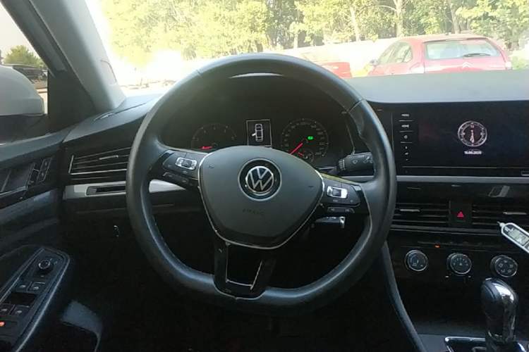Used Volkswagen Bora 2021 1.5L Automatic Comfort Smart Connect Edition Steering Wheel