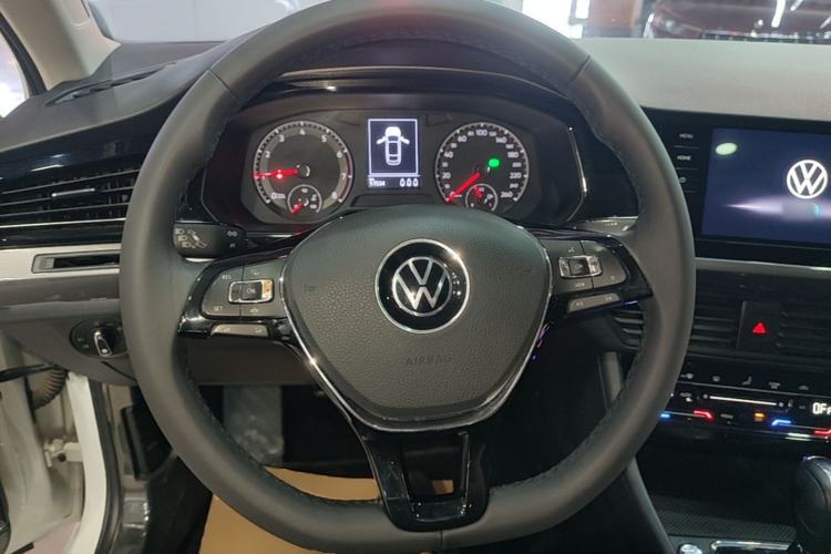 Used Volkswagen Bora 2021 1.5L Automatic Elite Smart Connect Edition Steering Wheel