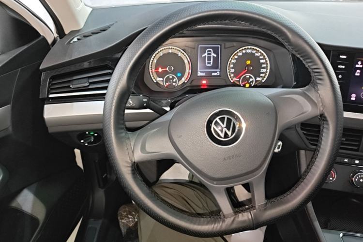 Used Volkswagen Bora 2021 1.5L Automatic Fashionable Smart Connectivity Version Steering Wheel