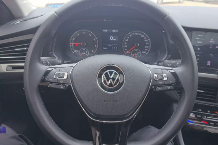 Used Volkswagen Bora 2021 280TSI DSG Elite Smart Connectivity Version Steering Wheel