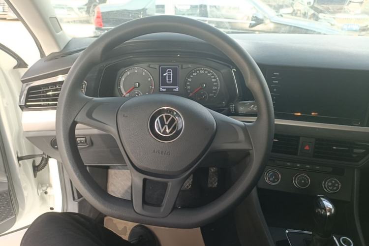 Used Volkswagen Bora 2021 1.5L Automatic Fashionable Smart Connectivity Version Steering Wheel