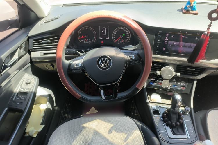 Used Volkswagen Bora 2021 280TSI DSG Elite Smart Connectivity Version Steering Wheel