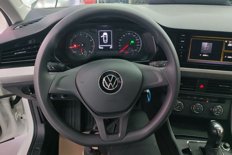 Used Volkswagen Bora 2021 1.5L Automatic Fashionable Smart Connectivity Version Steering Wheel