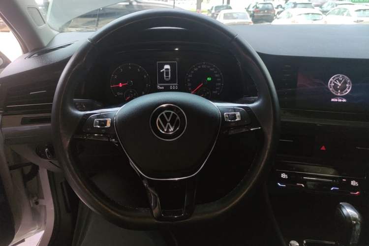 Used Volkswagen Bora 2021 1.5L Automatic Elite Smart Connect Edition Steering Wheel