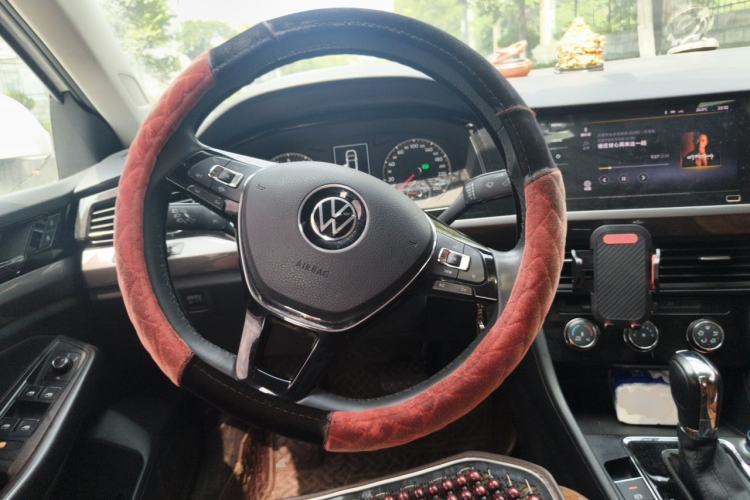 Used Volkswagen Bora 2021 1.5L Automatic Comfort Smart Connect Edition Steering Wheel