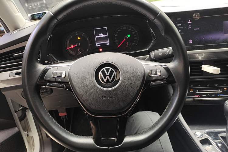 Used Volkswagen Bora 2021 280TSI DSG Elite Smart Connectivity Version Steering Wheel