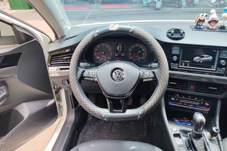 Used Volkswagen Bora 2021 1.5L Automatic Elite Smart Connect Edition Steering Wheel