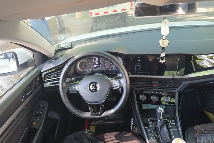 Used Volkswagen Bora 2021 1.5L Automatic Comfort Smart Connect Edition Steering Wheel
