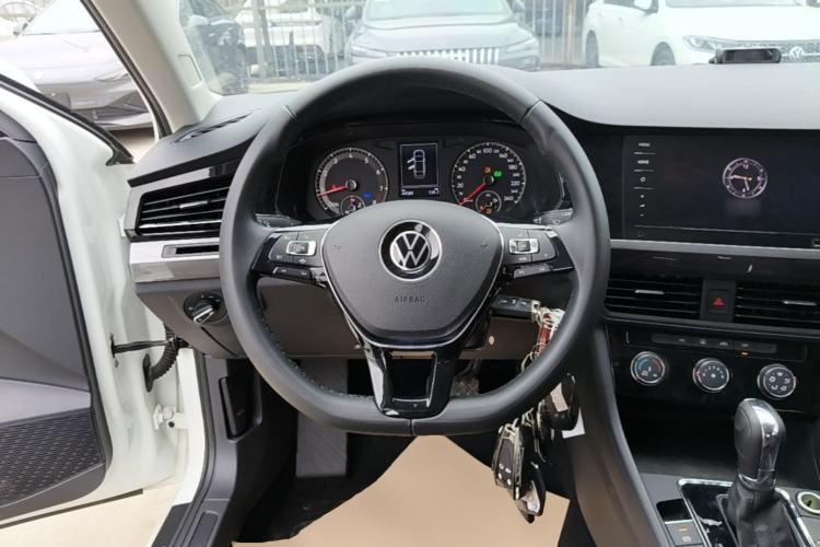 Used Volkswagen Bora 2021 1.5L Automatic Comfort Smart Connect Edition Steering Wheel