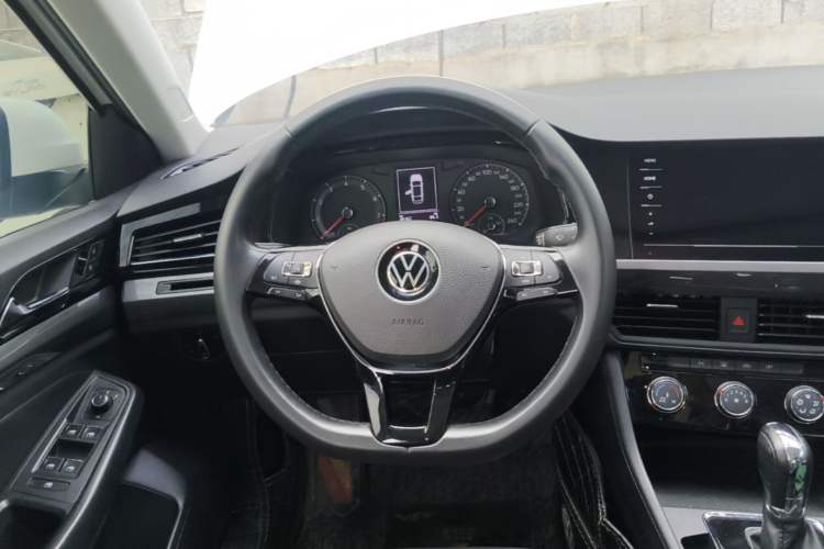Used Volkswagen Bora 2021 1.5L Automatic Comfort Smart Connect Edition Steering Wheel
