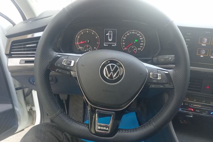 Used Volkswagen Bora 2021 280TSI DSG Elite Smart Connectivity Version Steering Wheel