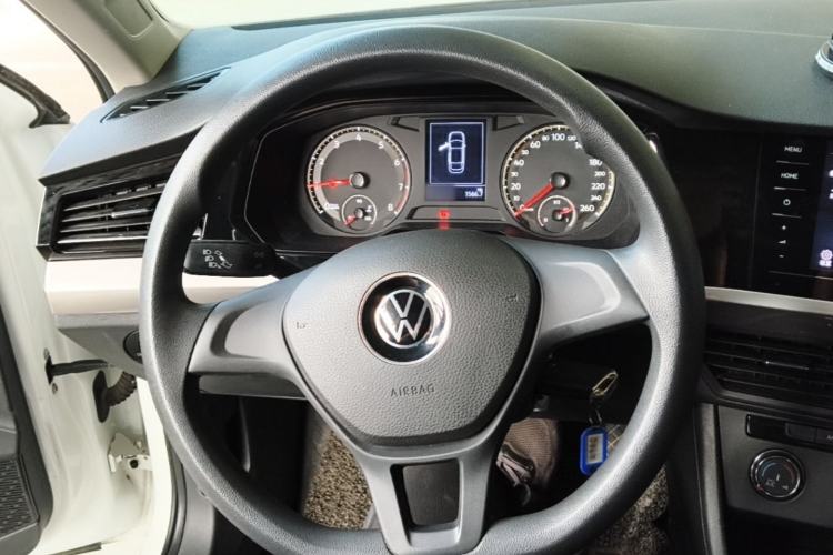 Used Volkswagen Bora 2021 1.5L Automatic Fashionable Smart Connectivity Version Steering Wheel