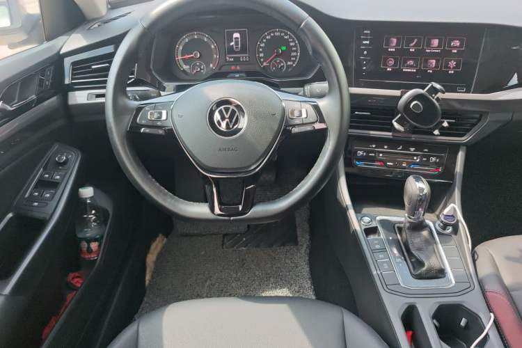 Used Volkswagen Bora 2021 1.5L Automatic Elite Smart Connect Edition Steering Wheel