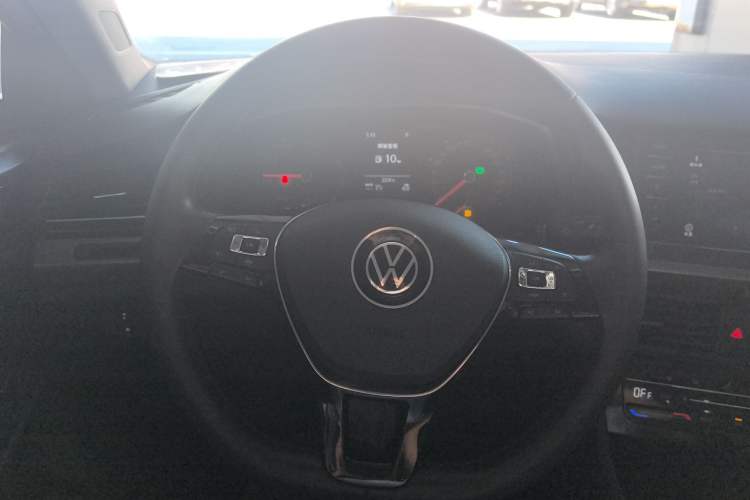 Used Volkswagen Bora 2021 200TSI DSG Elite Smart Connectivity Version Steering Wheel