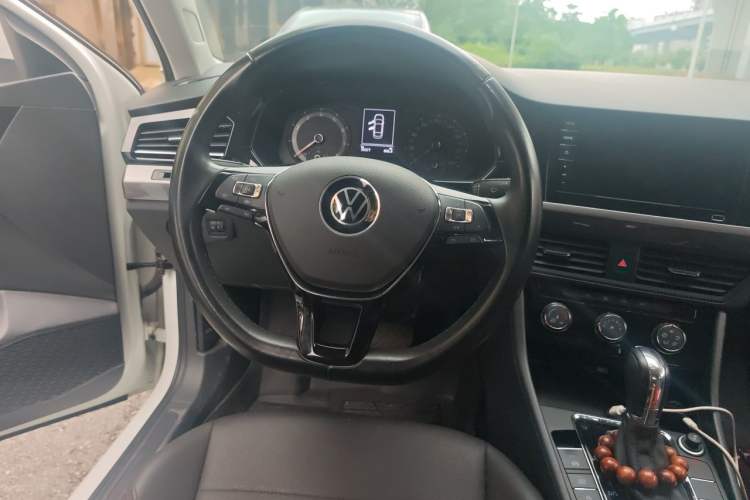 Used Volkswagen Bora 2021 1.5L Automatic Fashionable Smart Connectivity Version Steering Wheel