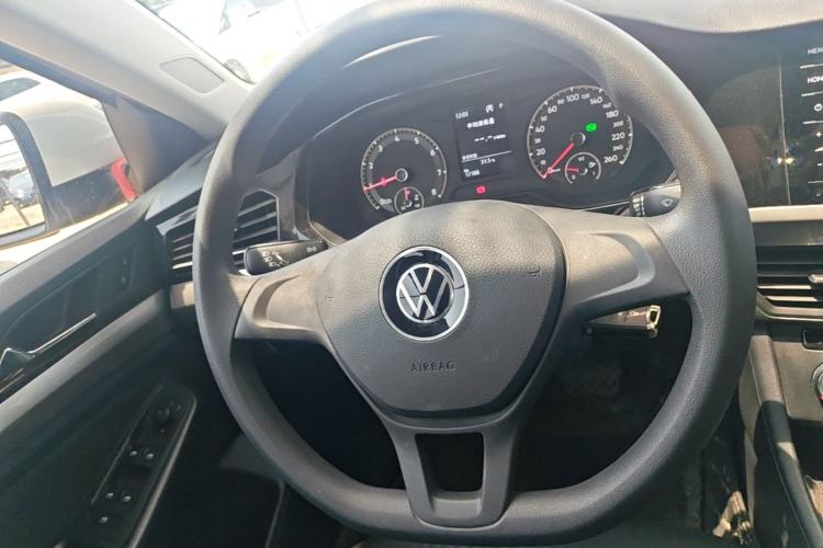 Used Volkswagen Bora 2021 1.5L Automatic Fashionable Smart Connectivity Version Steering Wheel