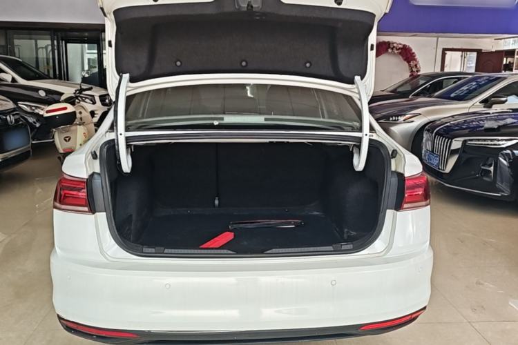 Used Volkswagen Bora 2021 1.5L Automatic Fashionable Smart Connectivity Version Trunk