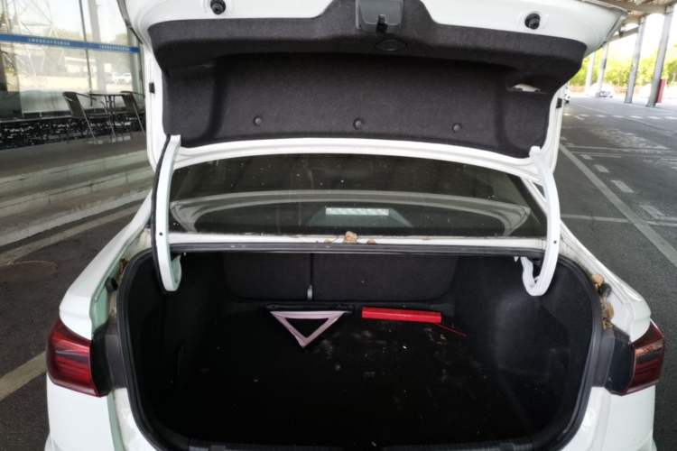 Used Volkswagen Bora 2021 1.5L Automatic Comfort Smart Connect Edition Trunk