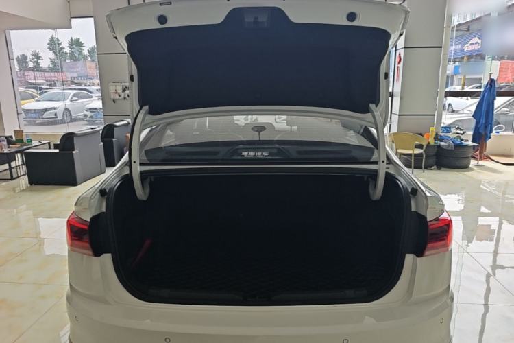 Used Volkswagen Bora 2021 1.5L Automatic Comfort Smart Connect Edition Trunk