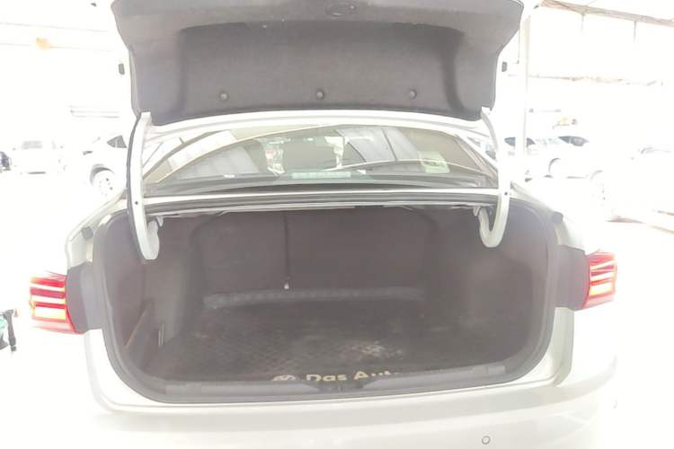 Used Volkswagen Bora 2021 1.5L Automatic Elite Smart Connect Edition Trunk