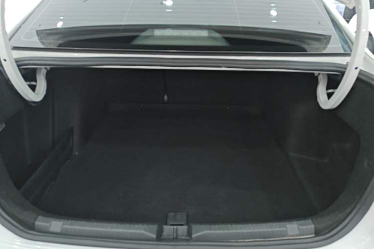 Used Volkswagen Bora 2021 1.5L Automatic Comfort Smart Connect Edition Trunk