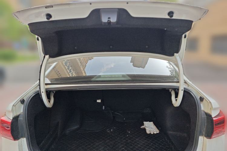 Used Volkswagen Bora 2021 1.5L Automatic Comfort Smart Connect Edition Trunk