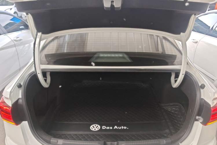 Used Volkswagen Bora 2021 1.5L Automatic Elite Smart Connect Edition Trunk
