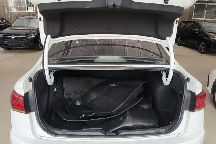 Used Volkswagen Bora 2021 1.5L Automatic Comfort Smart Connect Edition Trunk