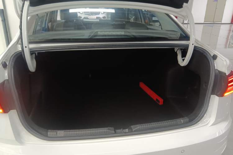 Used Volkswagen Bora 2021 1.5L Automatic Elite Smart Connect Edition Trunk