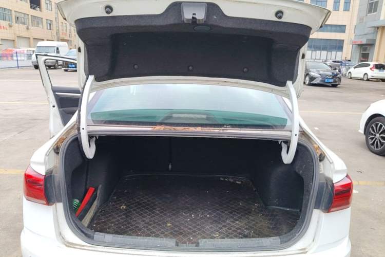 Used Volkswagen Bora 2021 1.5L Automatic Fashionable Smart Connectivity Version Trunk