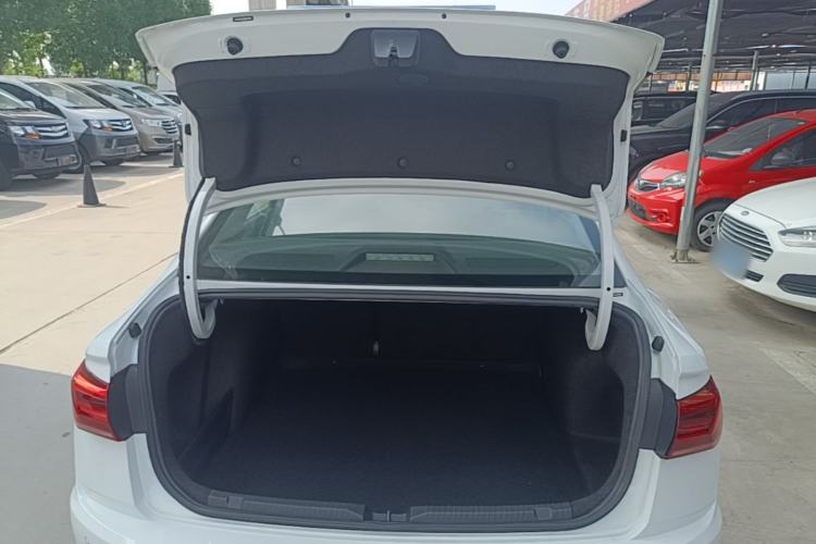 Used Volkswagen Bora 2021 1.5L Automatic Elite Smart Connect Edition Trunk