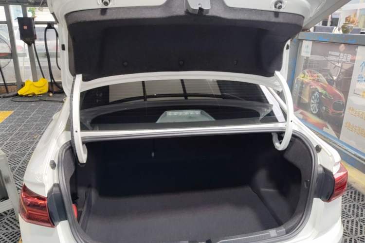 Used Volkswagen Bora 2021 1.5L Automatic Elite Smart Connect Edition Trunk