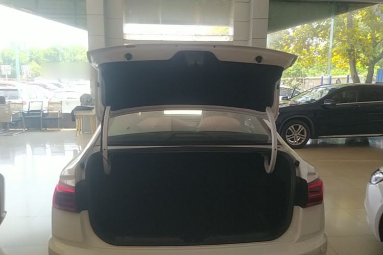 Used Volkswagen Bora 2021 1.5L Automatic Fashionable Smart Connectivity Version Trunk
