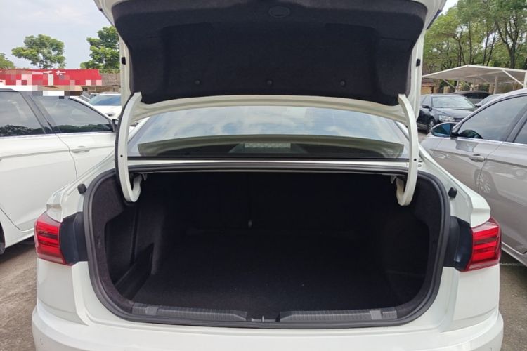Used Volkswagen Bora 2021 1.5L Automatic Elite Smart Connect Edition Trunk