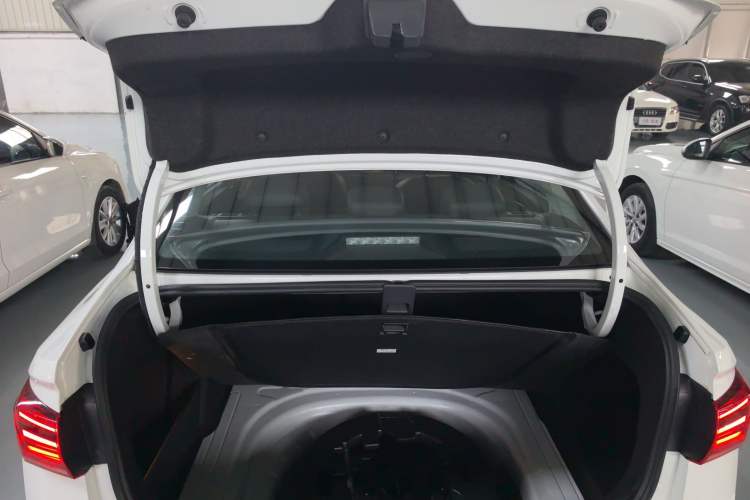 Used Volkswagen Bora 2021 1.5L Automatic Comfort Smart Connect Edition Trunk