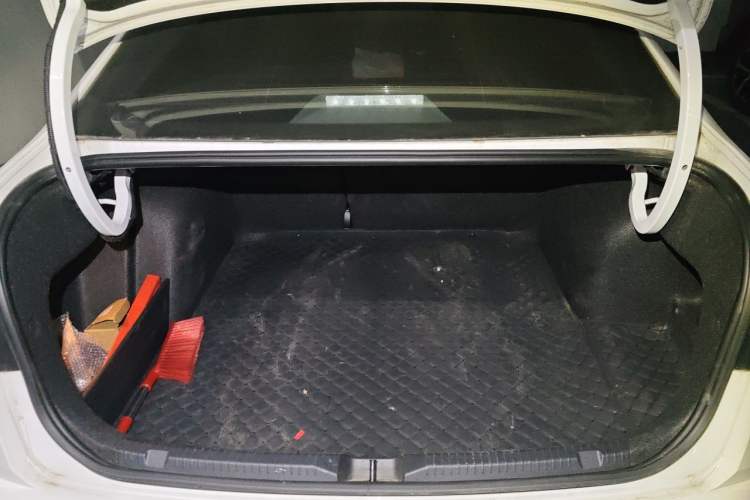 Used Volkswagen Bora 2021 1.5L Automatic Comfort Smart Connect Edition Trunk