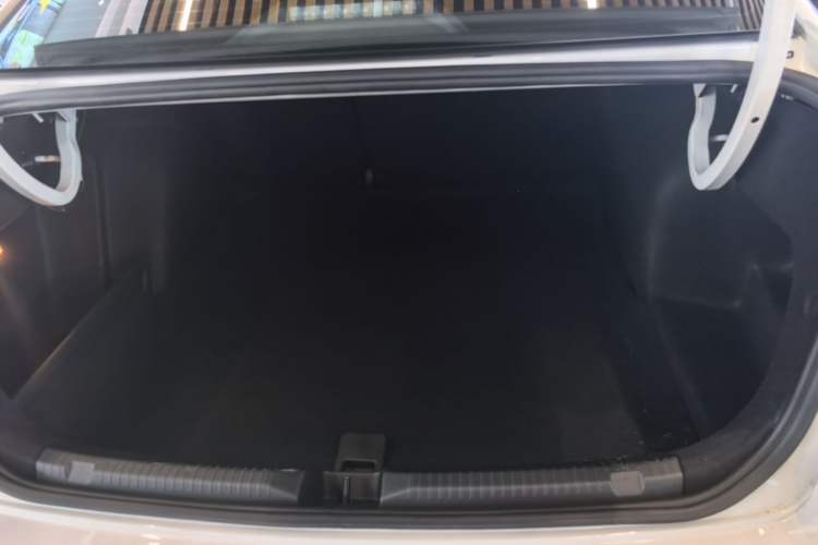 Used Volkswagen Bora 2021 1.5L Automatic Comfort Smart Connect Edition Trunk